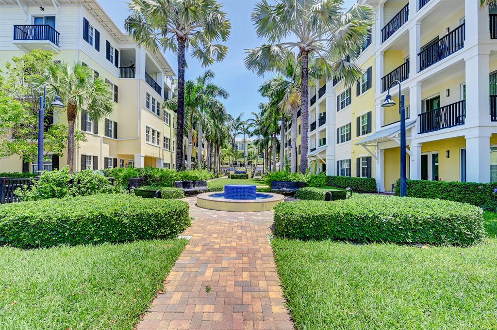 226 N Latitude Circle Unit: 311e