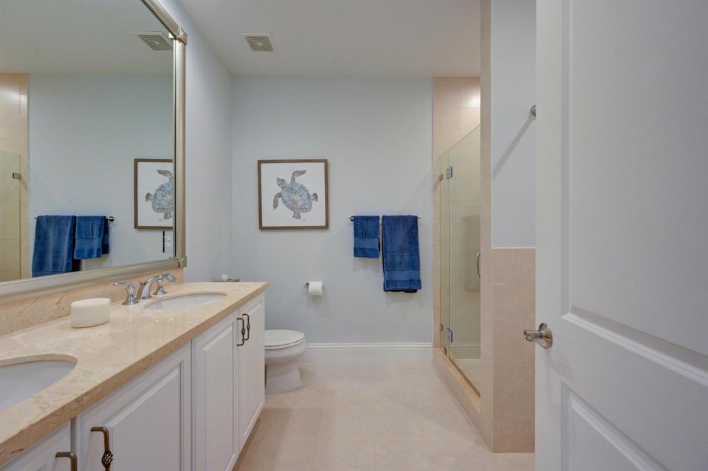 226 N Latitude Circle Unit: 311e
