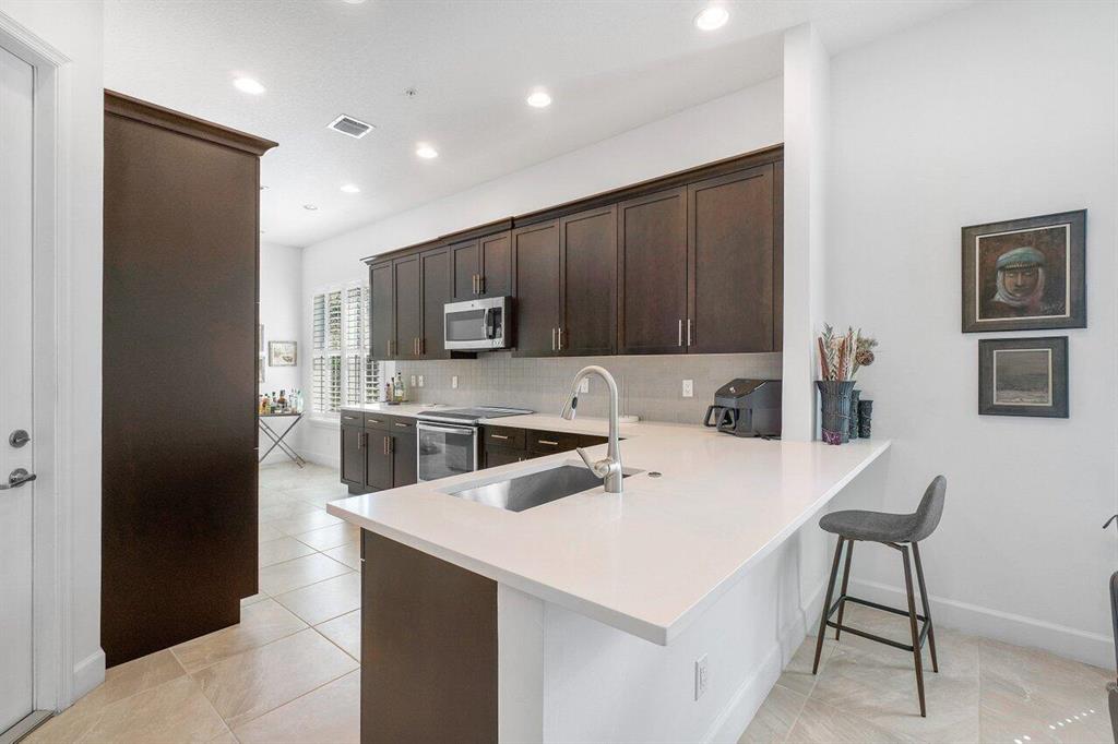 22954 Clear Echo Drive Unit: 31