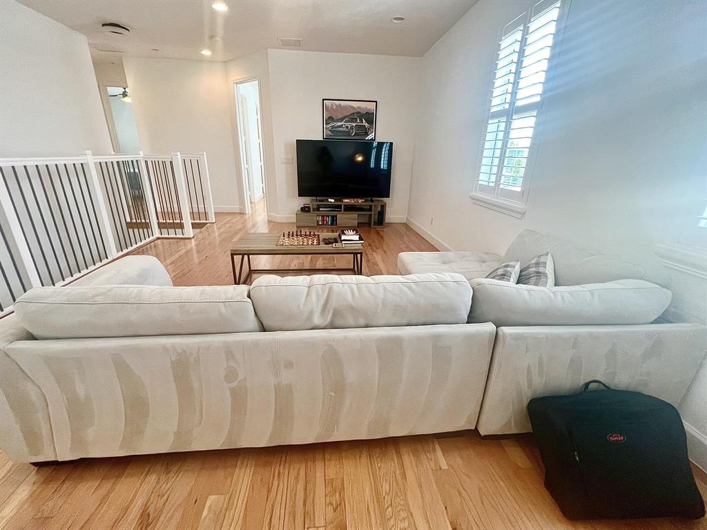 22954 Clear Echo Drive Unit: 31
