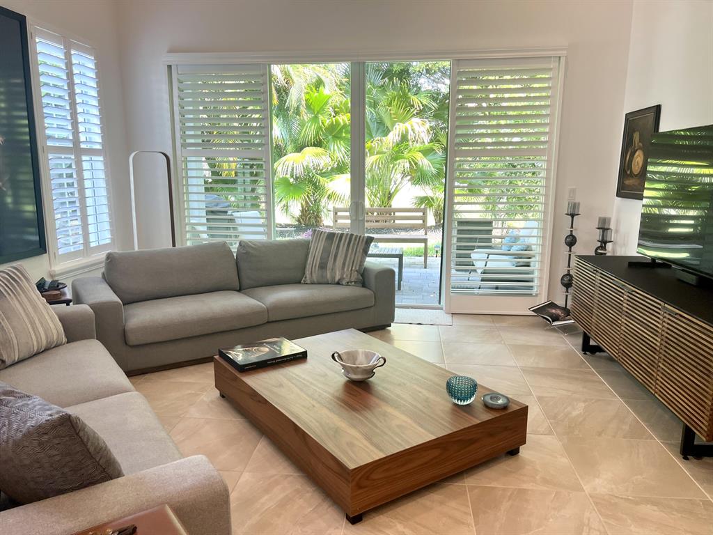 22954 Clear Echo Drive Unit: 31