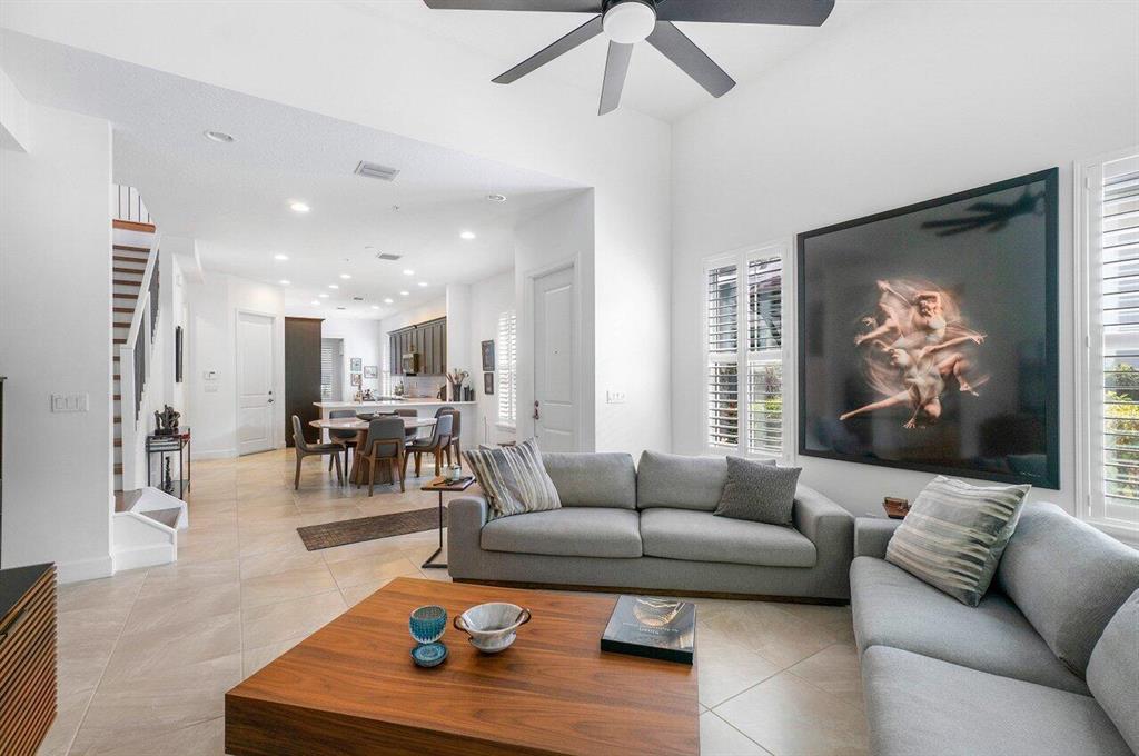22954 Clear Echo Drive Unit: 31
