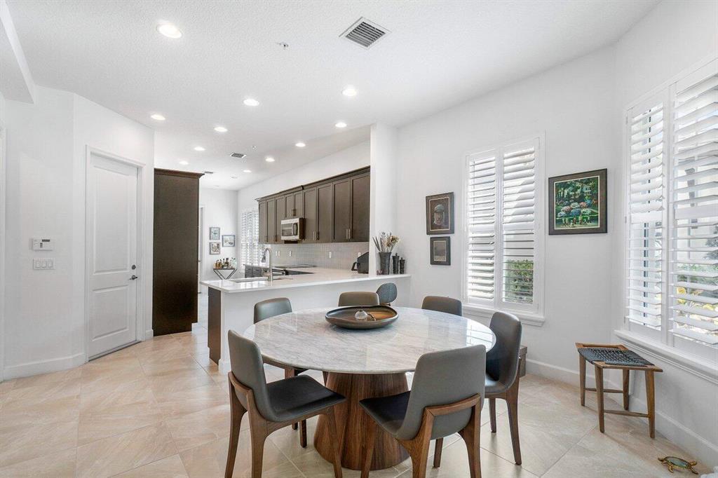 22954 Clear Echo Drive Unit: 31