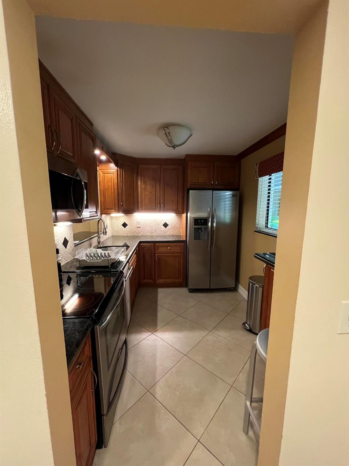 5220 Las Verdes Circle 110