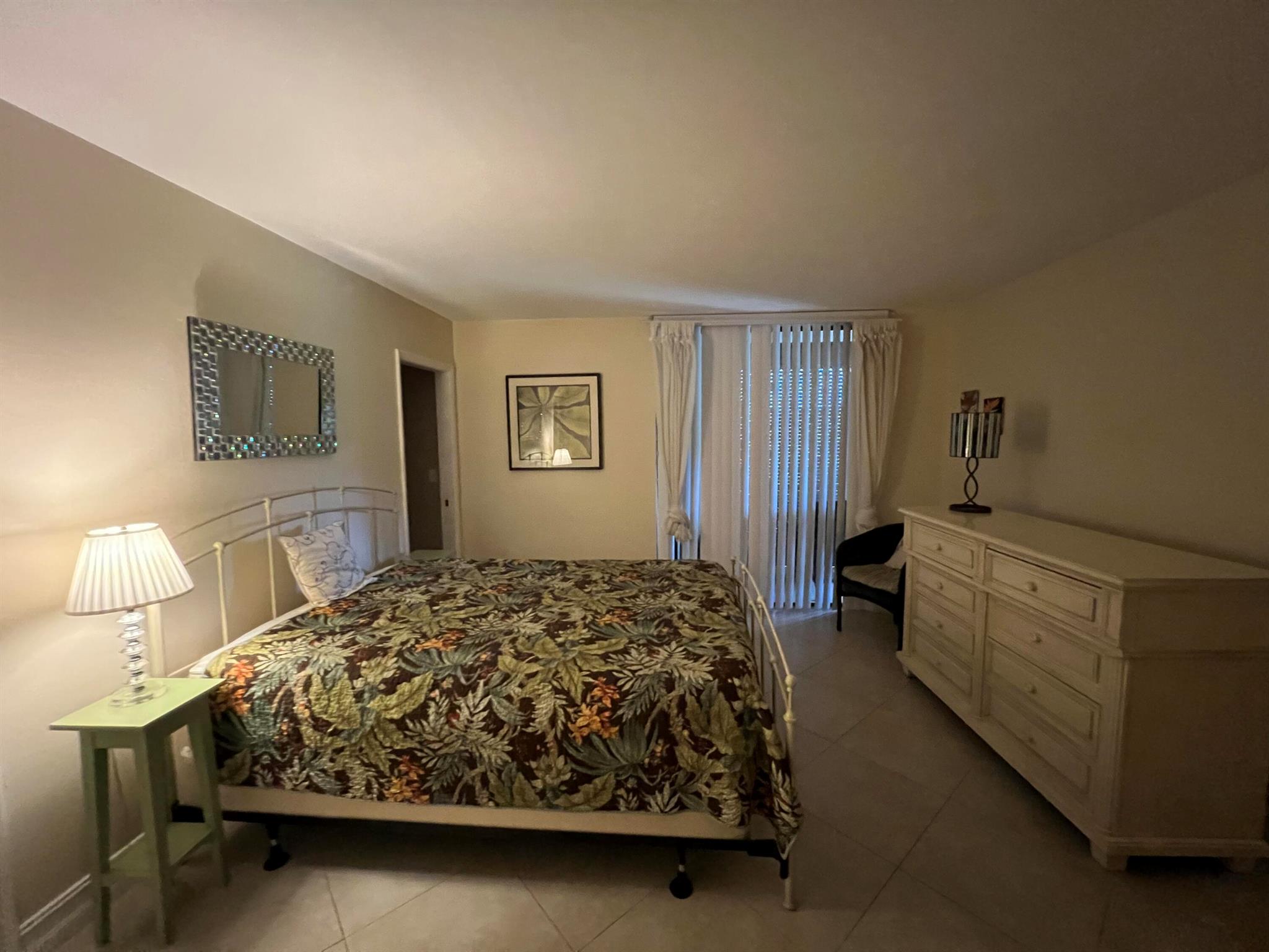 5220 Las Verdes Circle 110