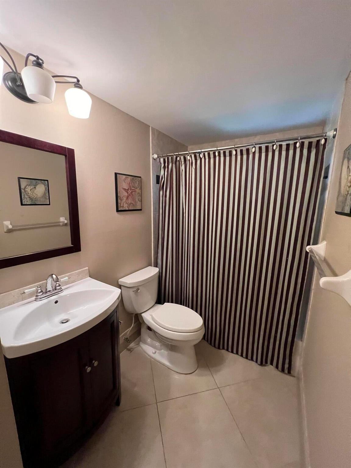 5220 Las Verdes Circle 110