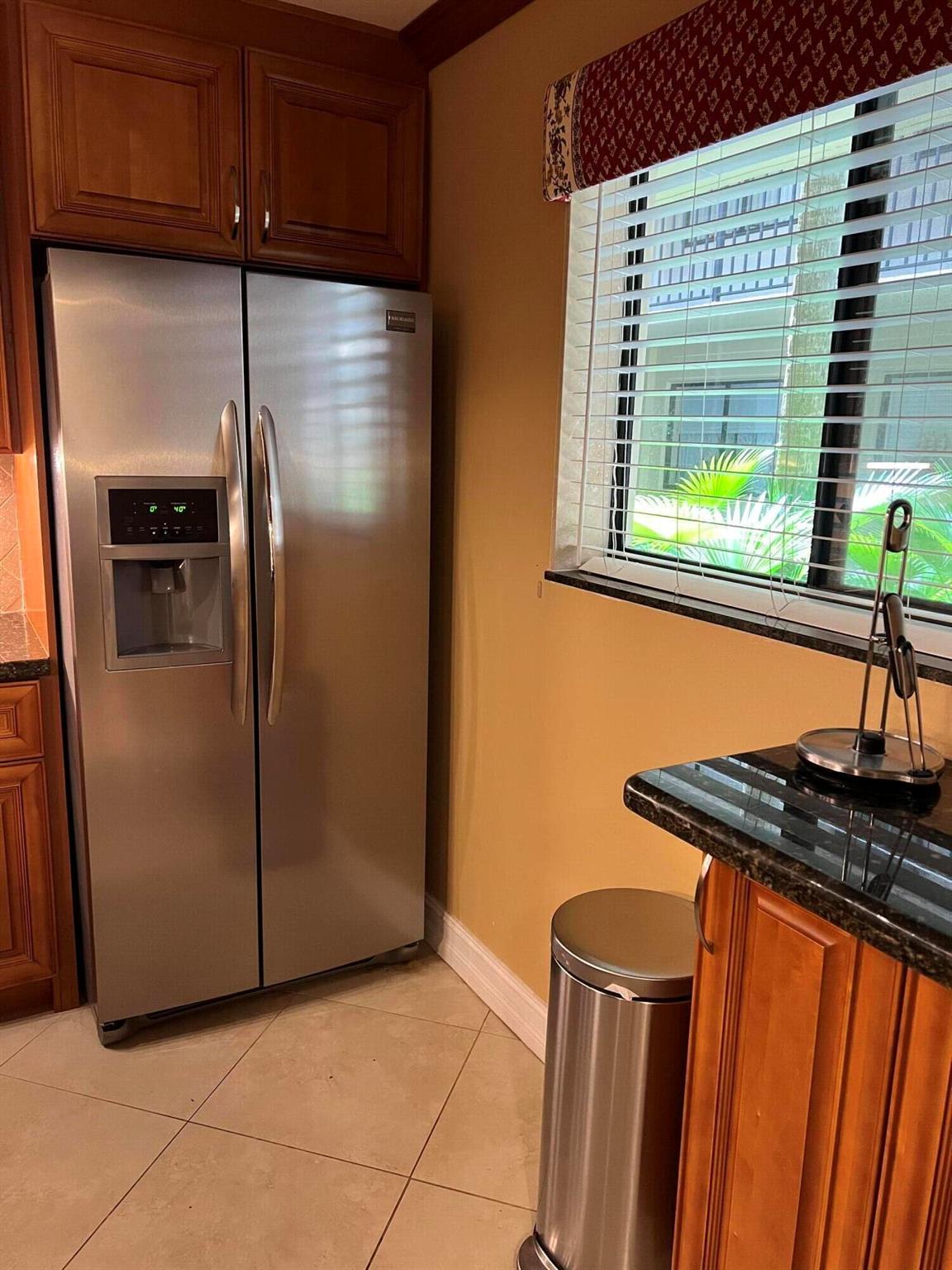 5220 Las Verdes Circle 110