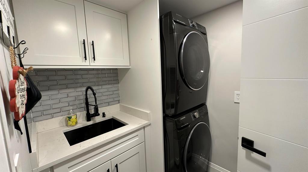 6073 Balboa Circle Unit: 305