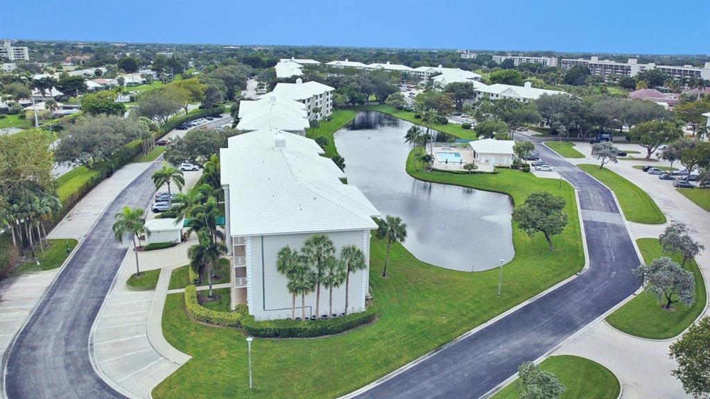 6073 Balboa Circle Unit: 305