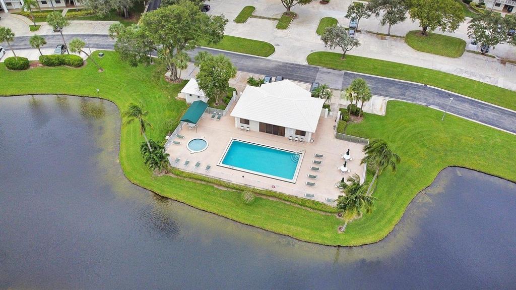 6073 Balboa Circle Unit: 305