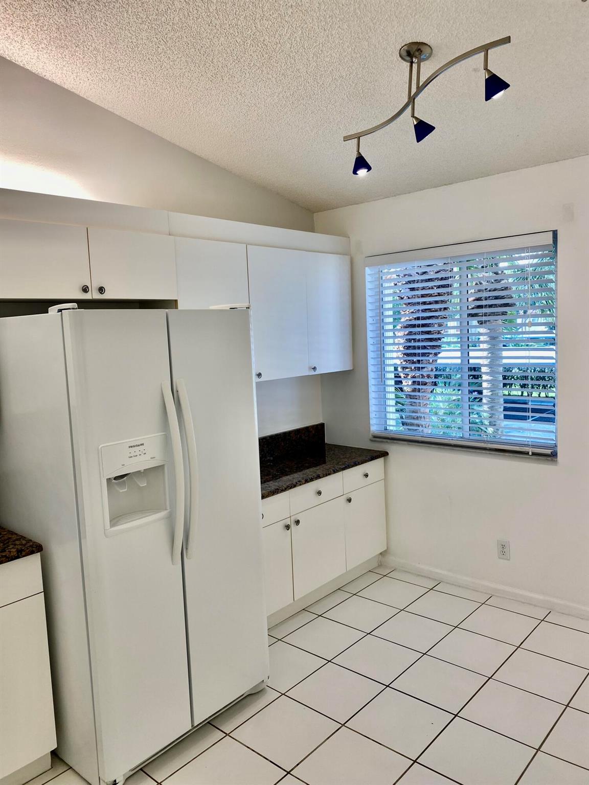 460 NW 67th Street NW Unit: L207