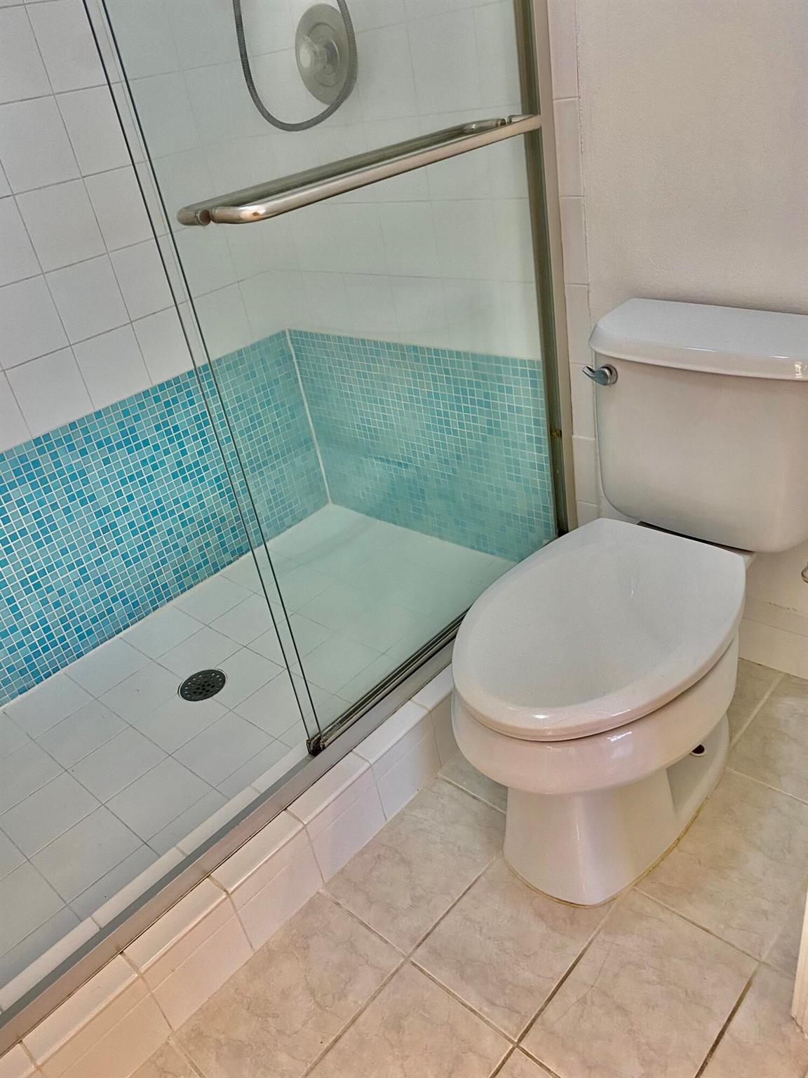 460 NW 67th Street NW Unit: L207