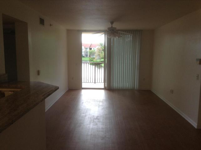 114 Villa Circle Unit: 114