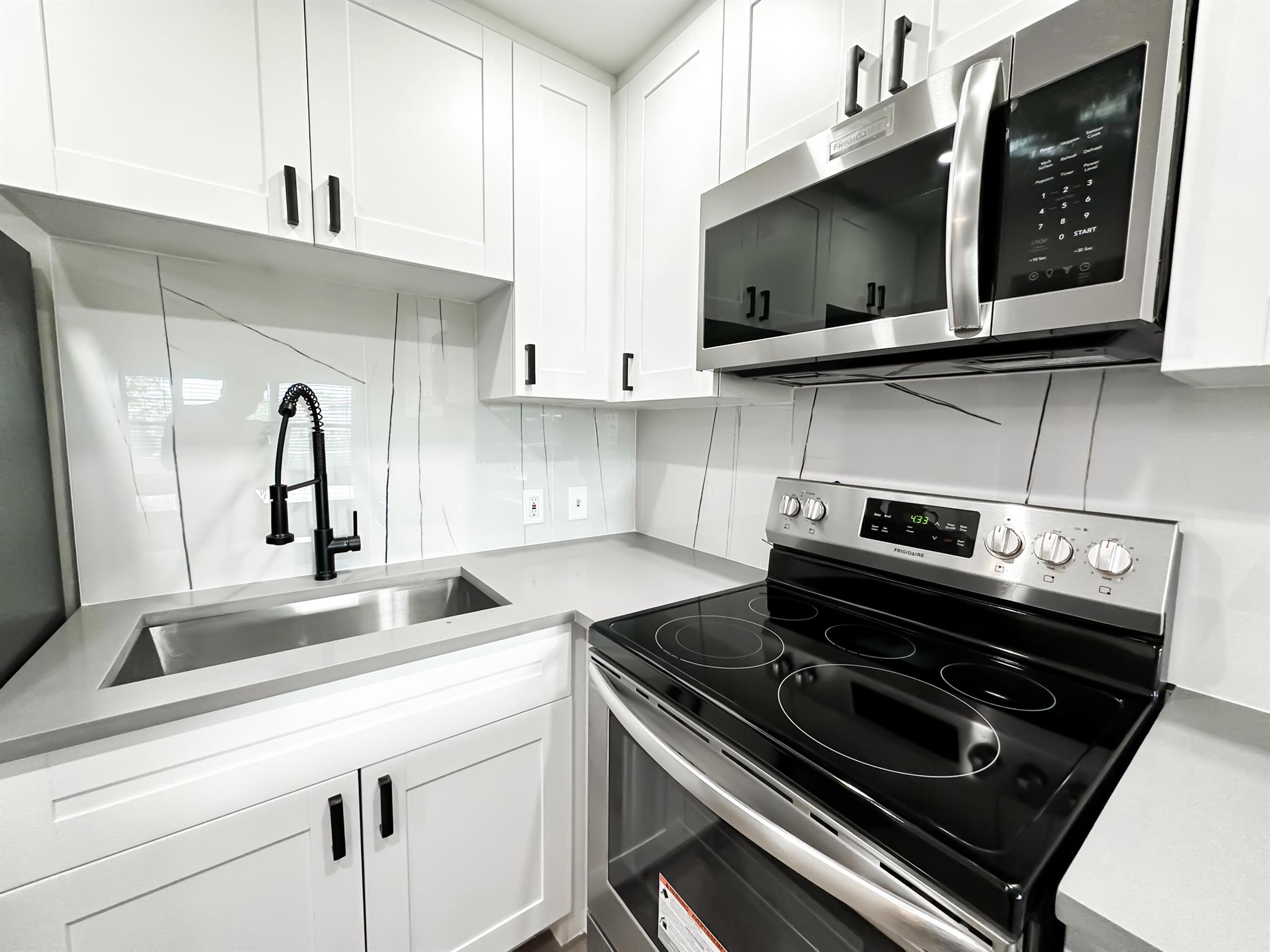 218 Preston F Unit: 218