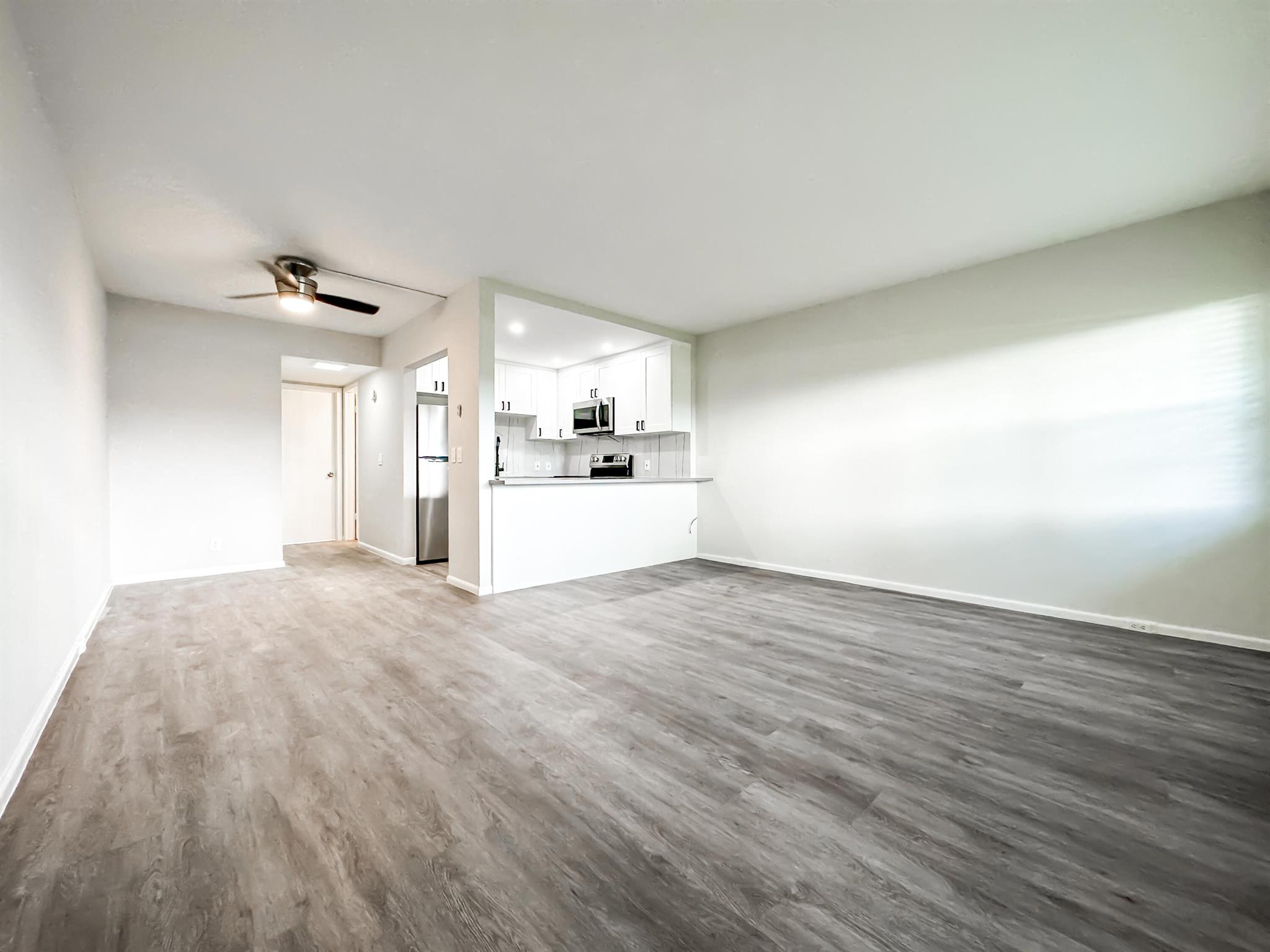 218 Preston F Unit: 218