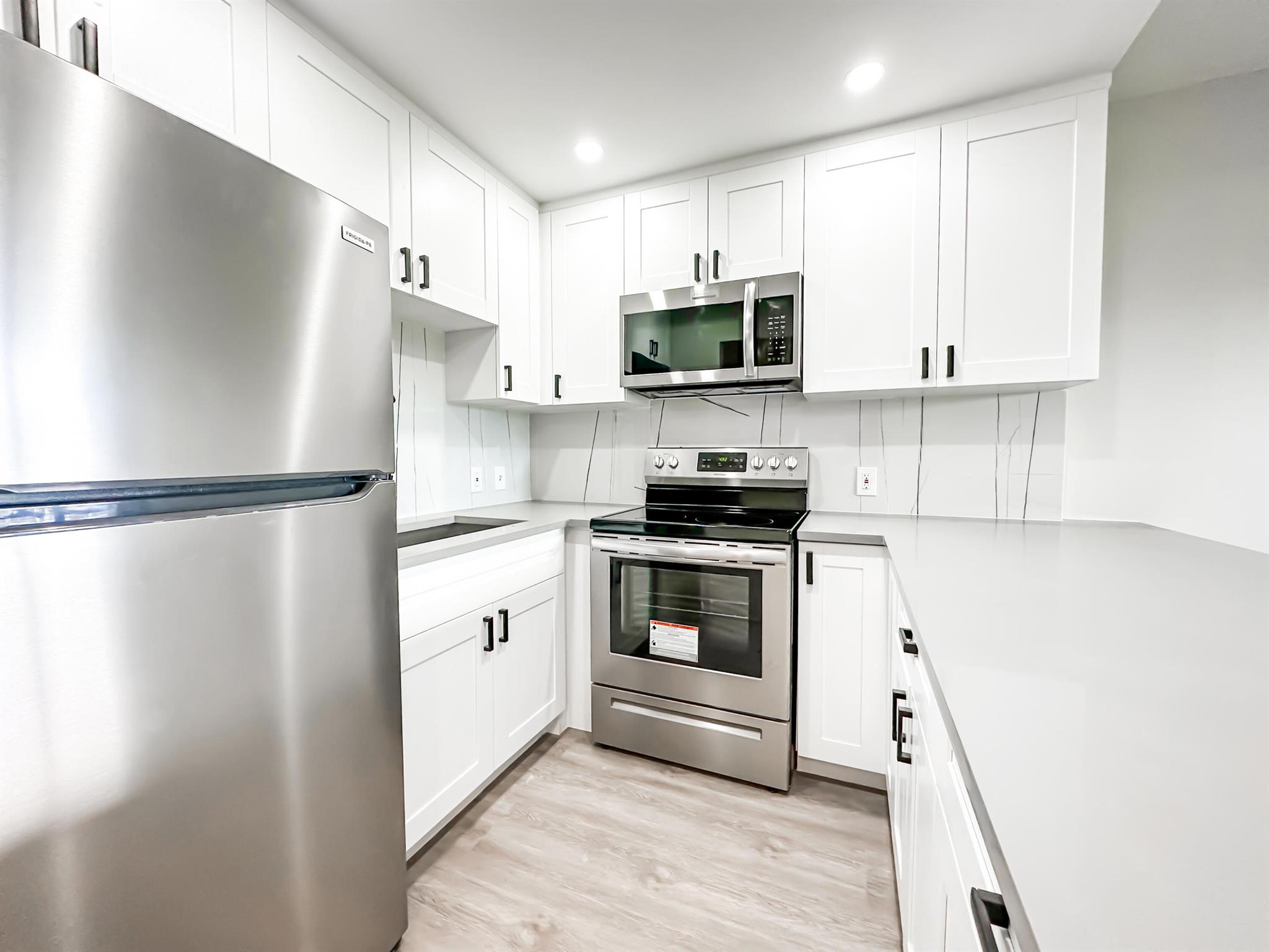 218 Preston F Unit: 218