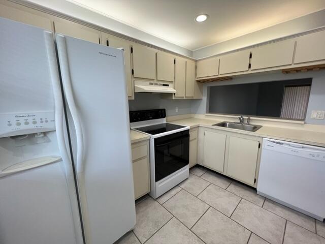 6772 Palmetto Circle S Unit: 206