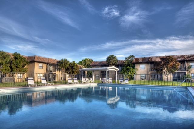 6772 Palmetto Circle S Unit: 206