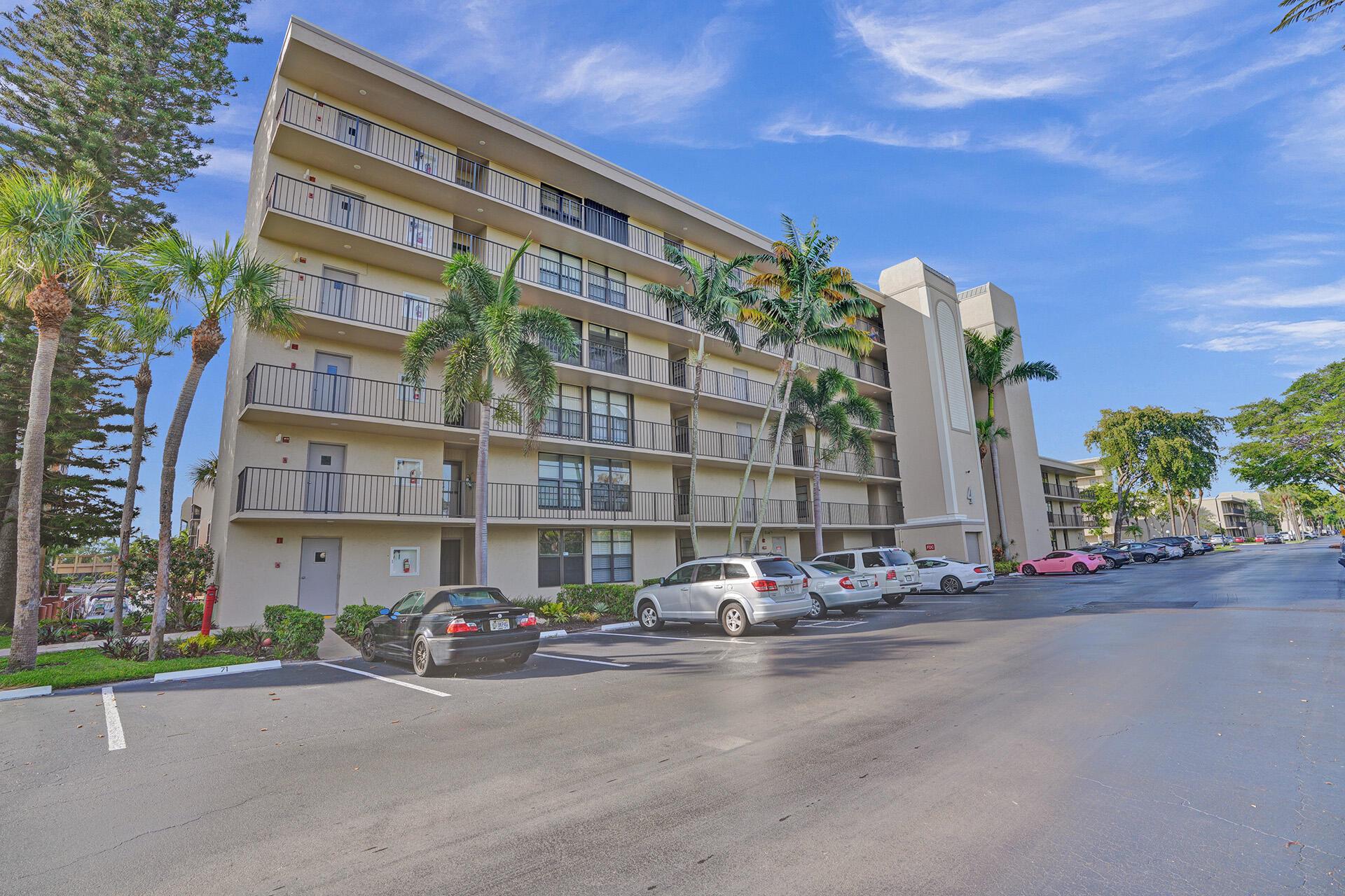 4 Royal Palm Way Unit: 308