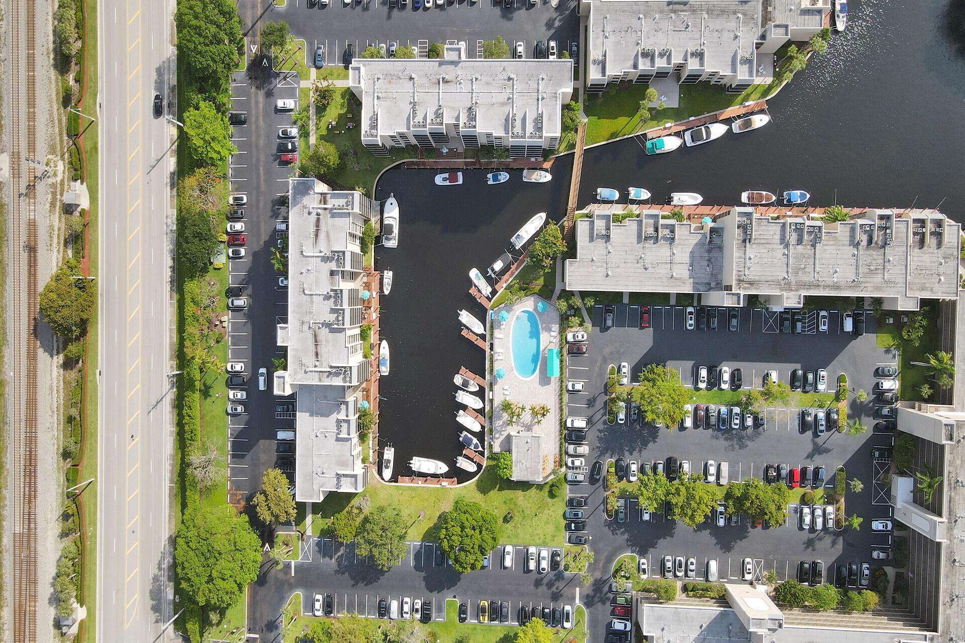 4 Royal Palm Way Unit: 308