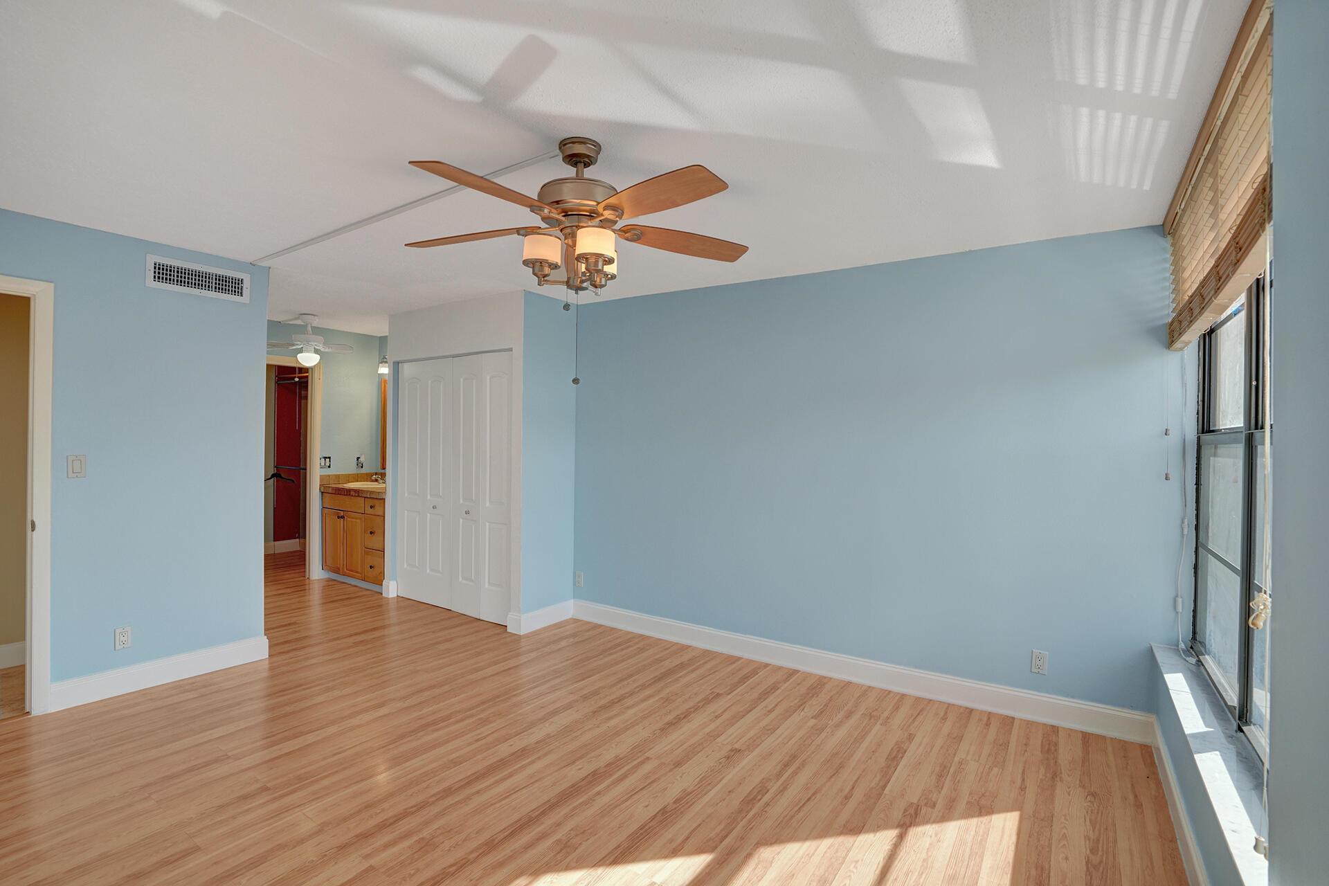 4 Royal Palm Way Unit: 308