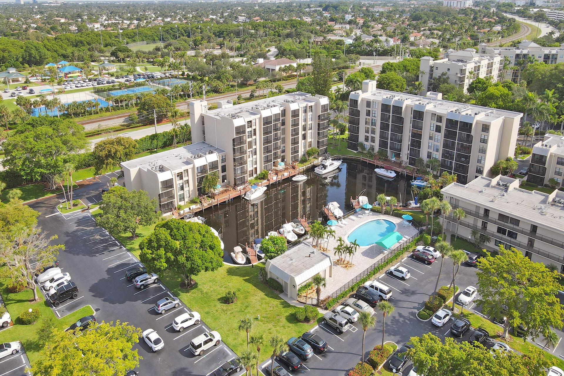 4 Royal Palm Way Unit: 308