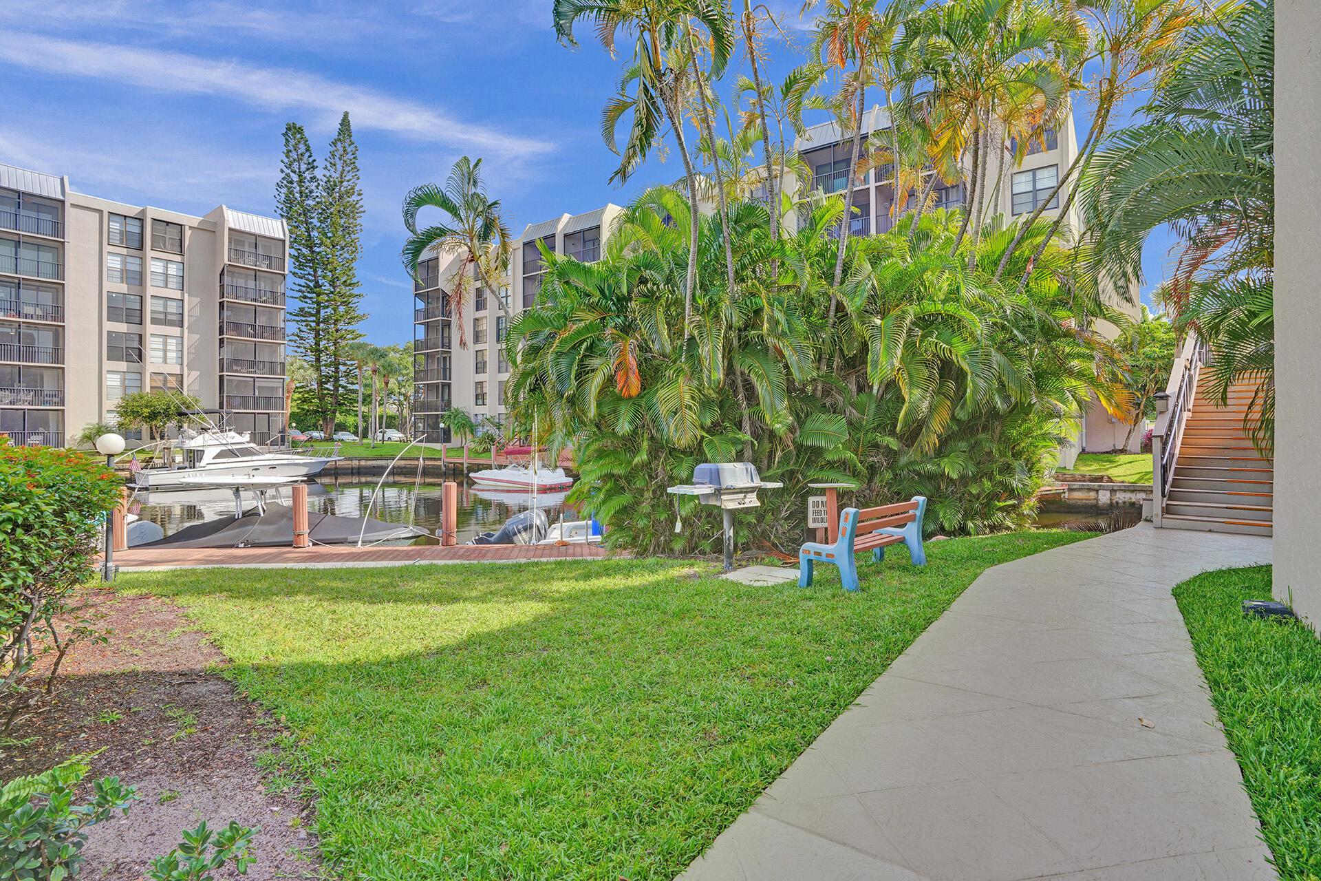 4 Royal Palm Way Unit: 308