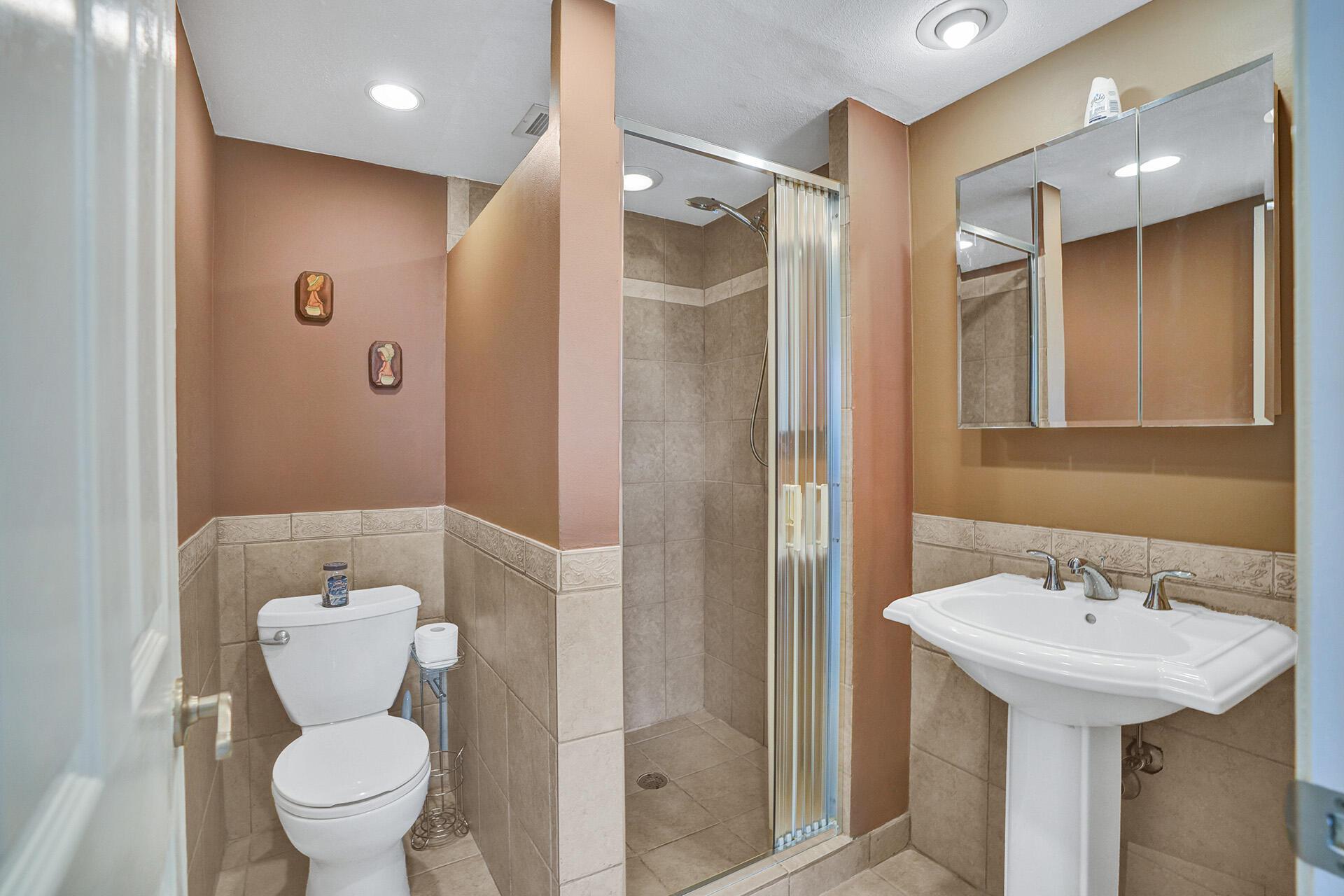 4 Royal Palm Way Unit: 308
