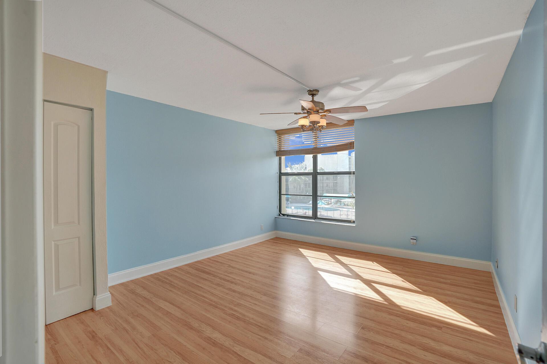 4 Royal Palm Way Unit: 308