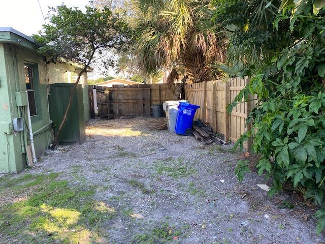 715 NW 7th Avenue