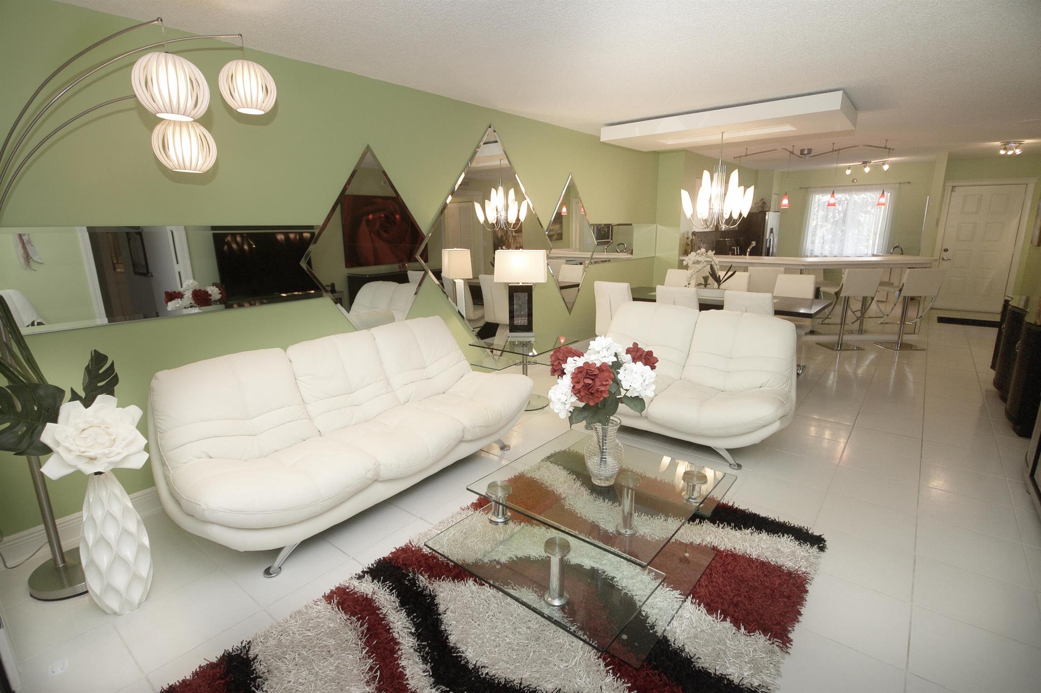 2334 S Cypress Bend Drive Unit: 211