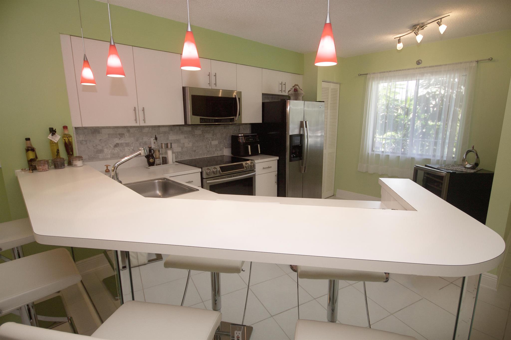 2334 S Cypress Bend Drive Unit: 211