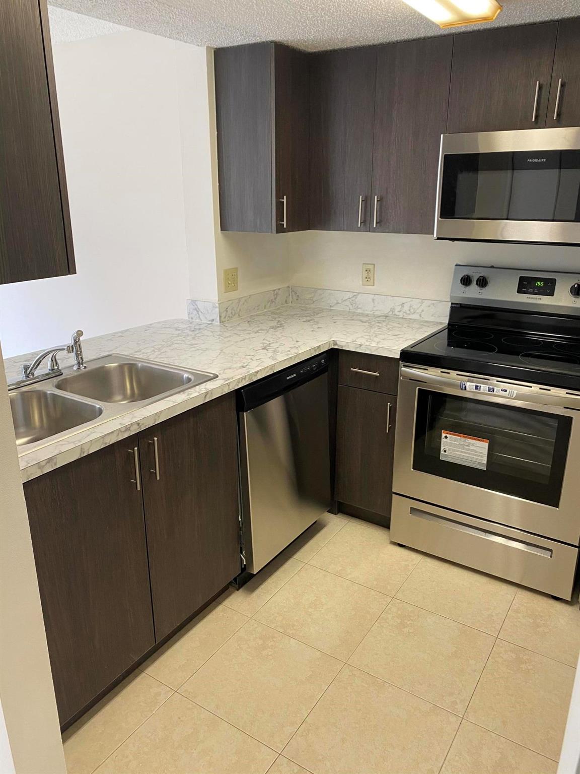 6340 La Costa Drive Unit: F
