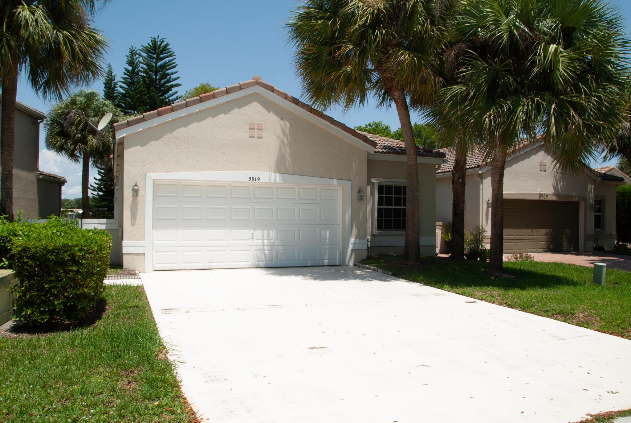 3919 NW 62 Court NW
