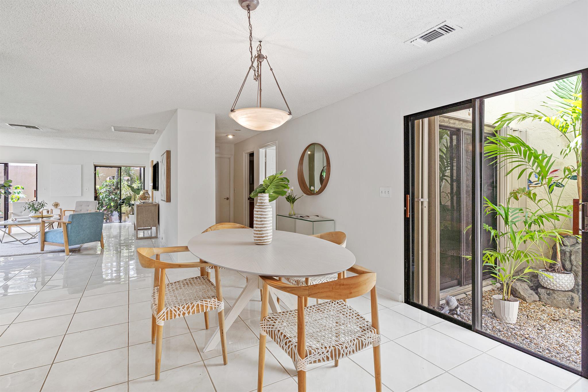 3579 Commodore Circle