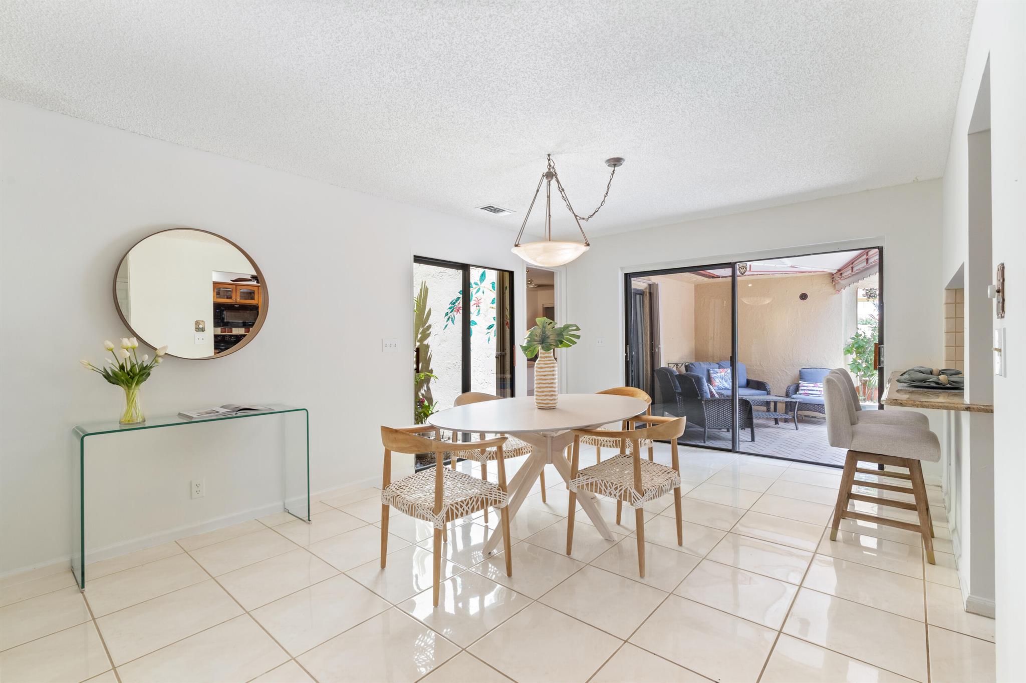 3579 Commodore Circle