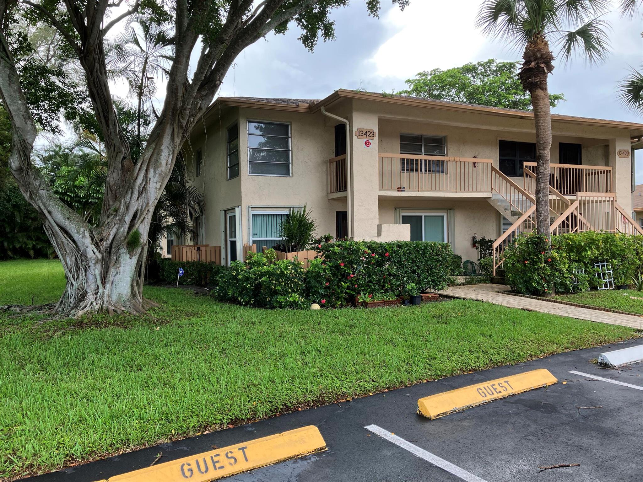 13423 Fishtail Palm Court Unit: A