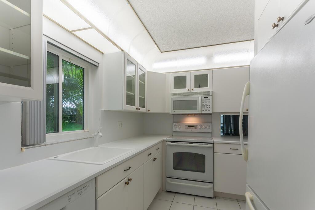 13423 Fishtail Palm Court Unit: A