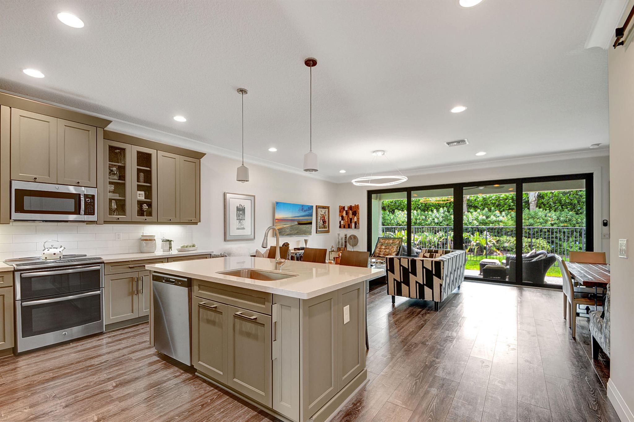 13712 Imperial Topaz Trail