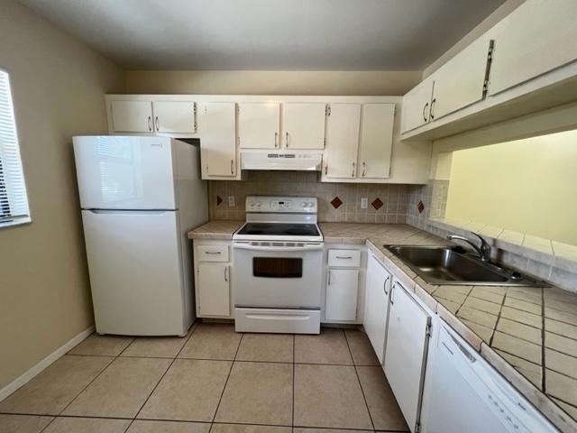 6808 Palmetto Circle S Unit: 206