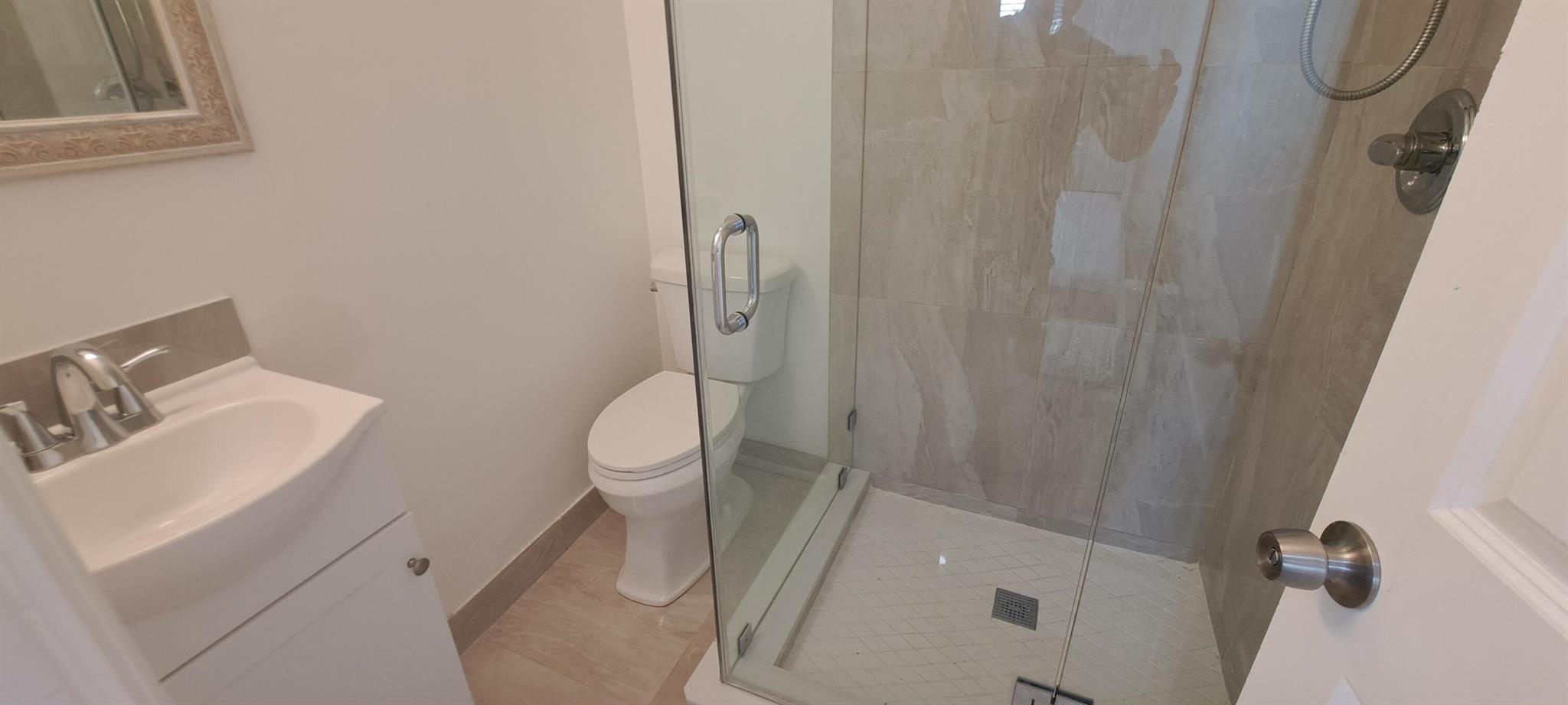 1019 SE 3rd Street Unit: 4