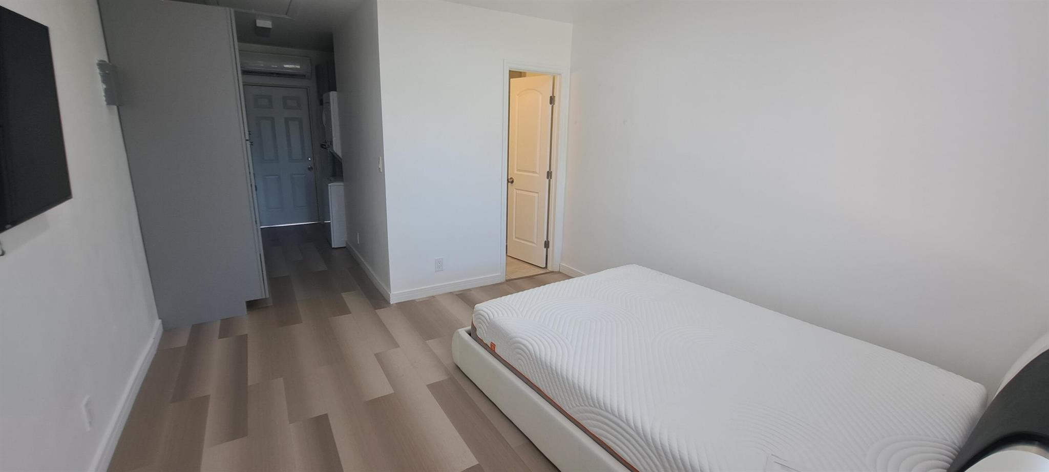 1019 SE 3rd Street Unit: 4