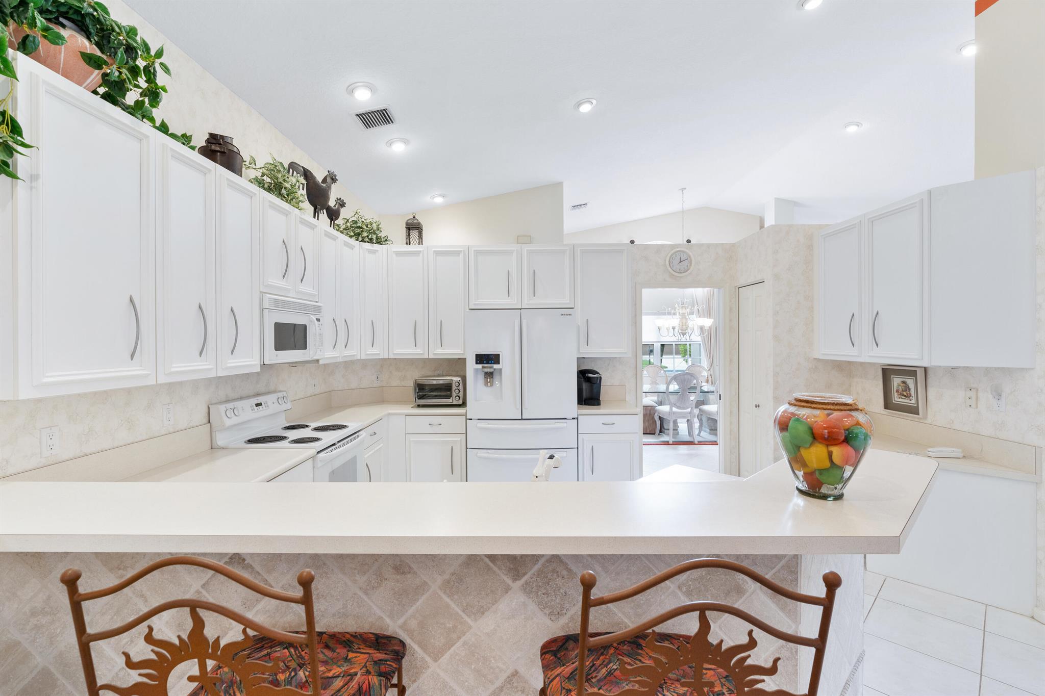 7303 Falls Road E
