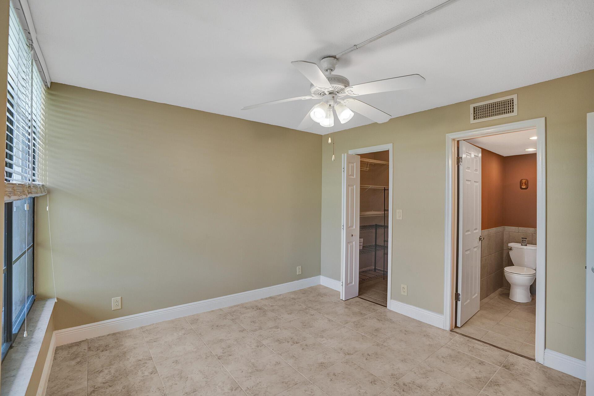 4 Royal Palm Way Unit: 3080