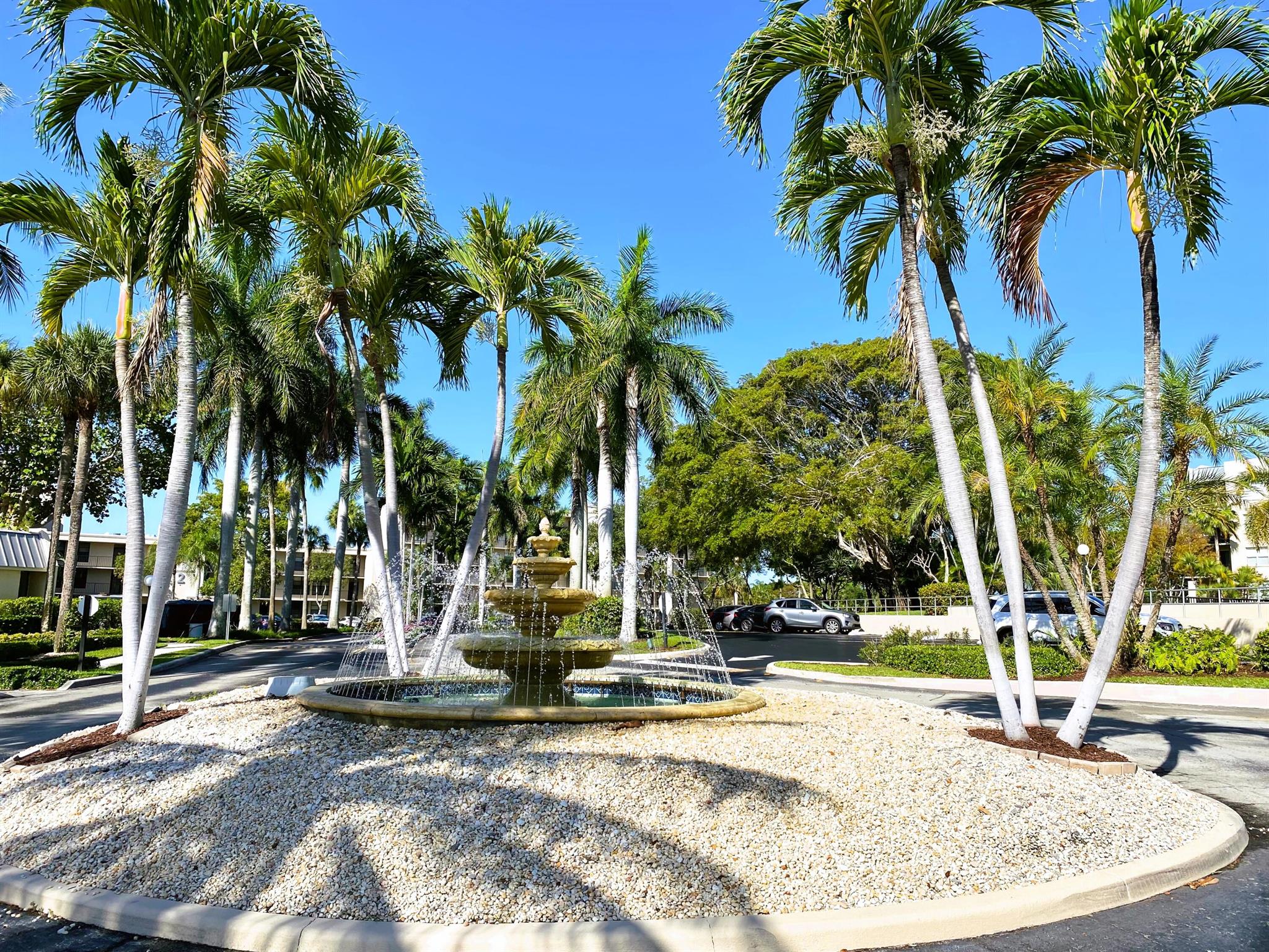 4 Royal Palm Way Unit: 3080