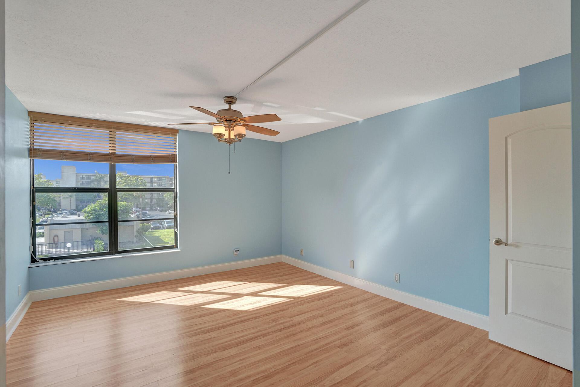 4 Royal Palm Way Unit: 3080