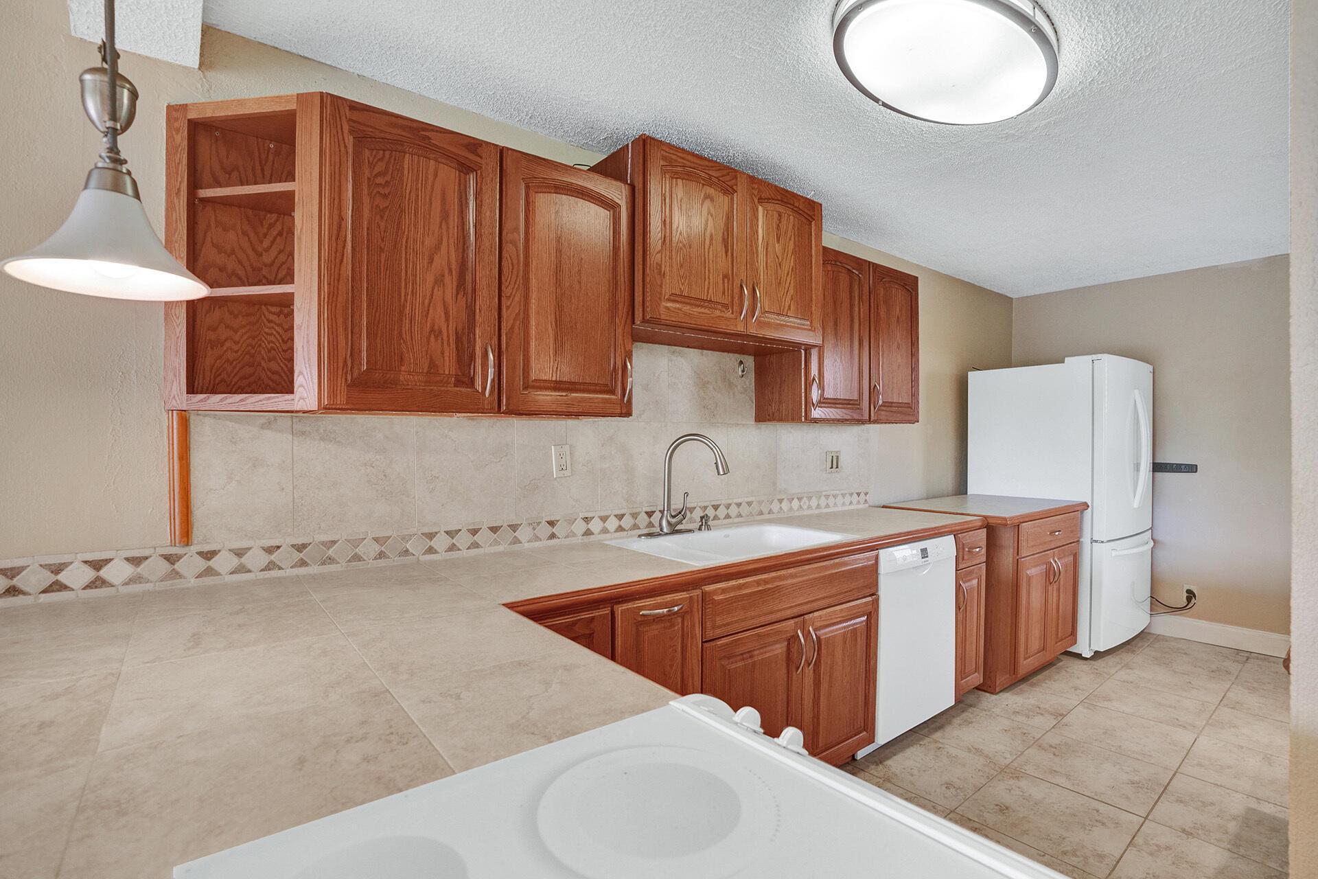 4 Royal Palm Way Unit: 3080