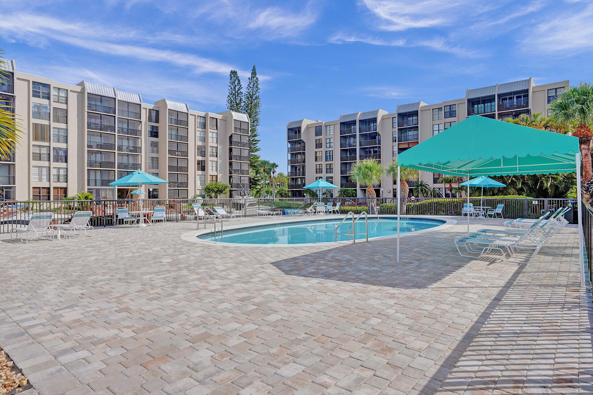 4 Royal Palm Way Unit: 3080