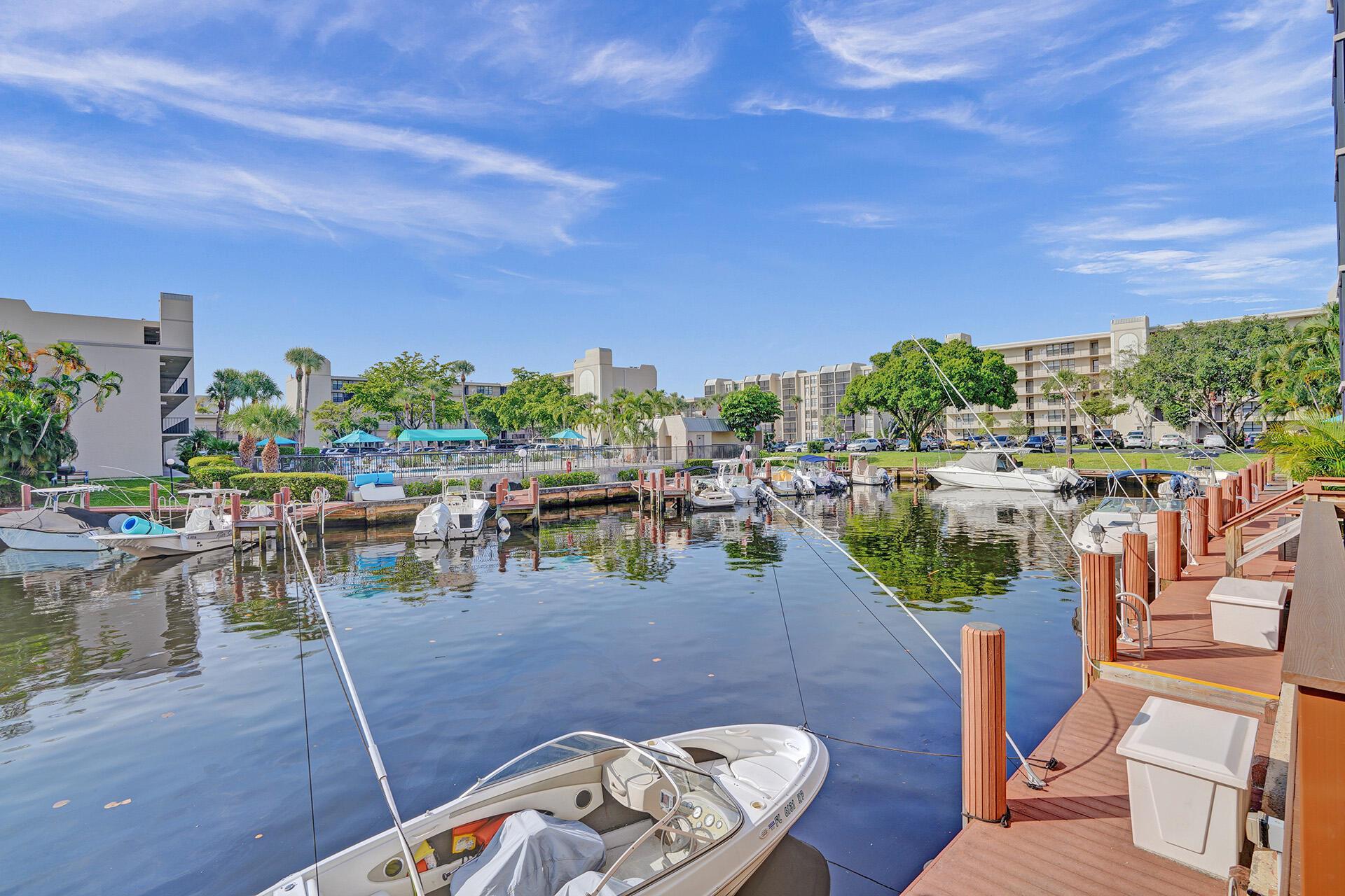 4 Royal Palm Way Unit: 3080