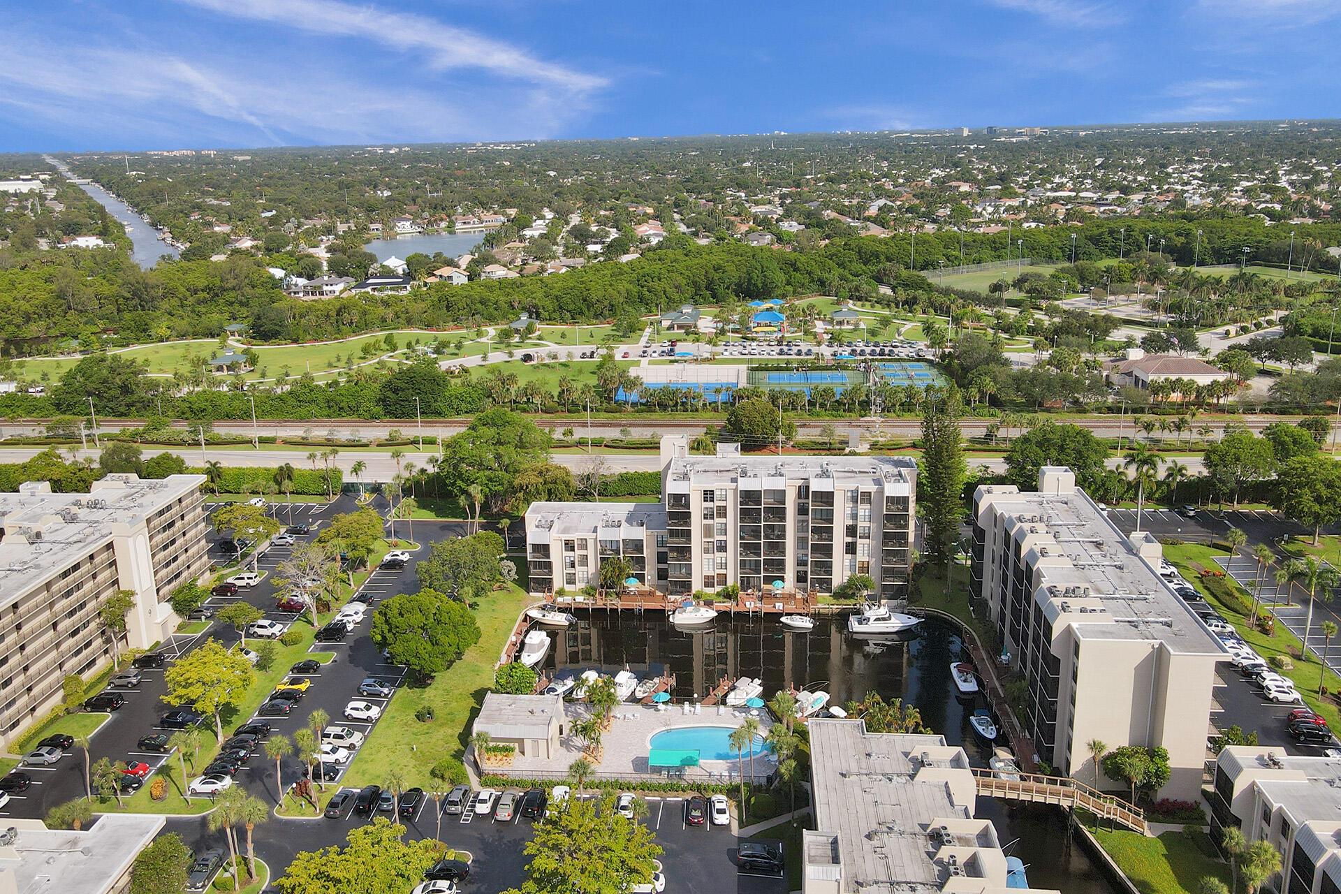 4 Royal Palm Way Unit: 3080